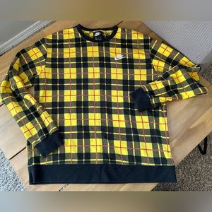 Nike, Size M, Crew Hoodie.